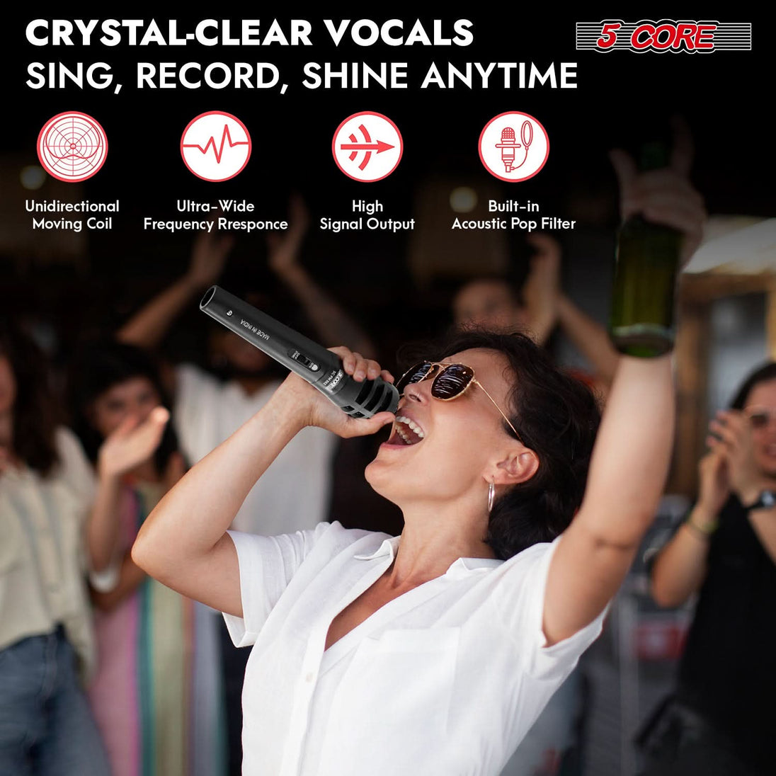Studio handheld dynamic microphone with XLR for singers
