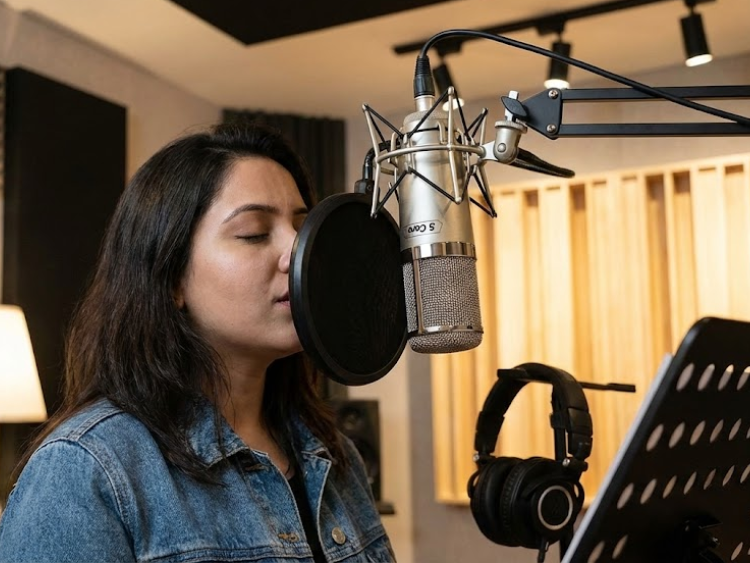 The Secret to Clear Vocals 5 Core Mics Explained